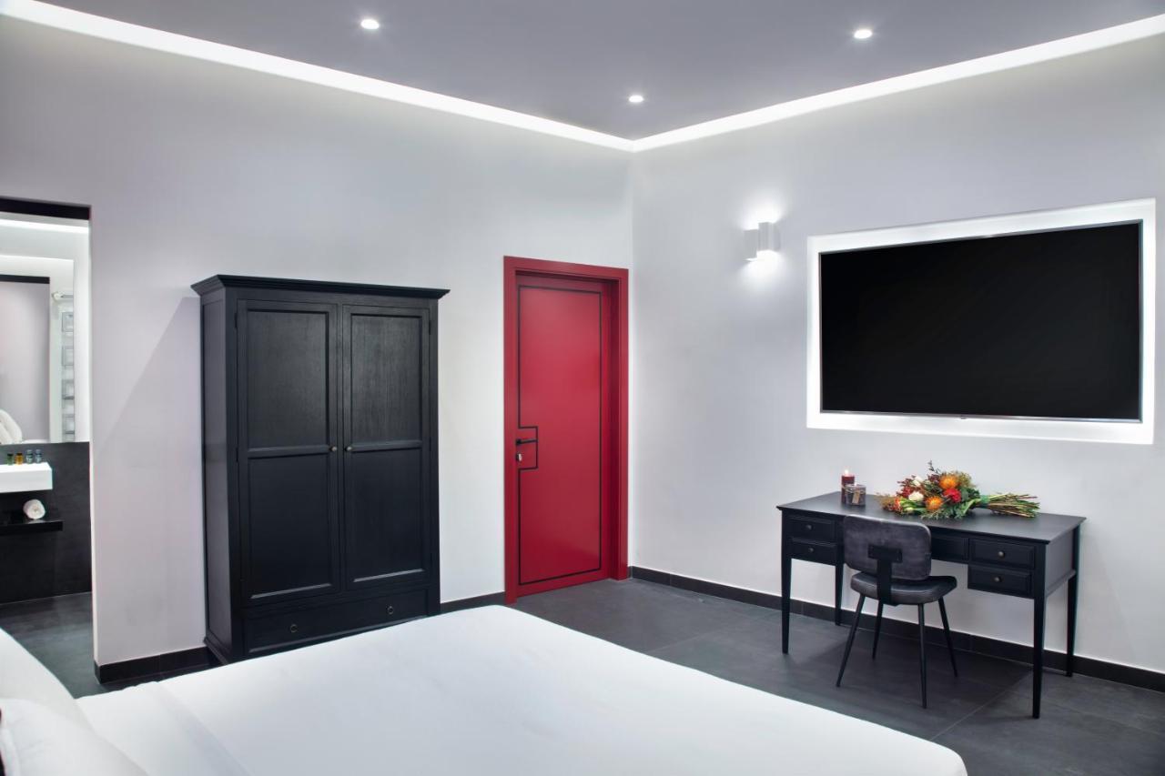 Le Stanze Del Barone Bed & Breakfast Napoli Bagian luar foto