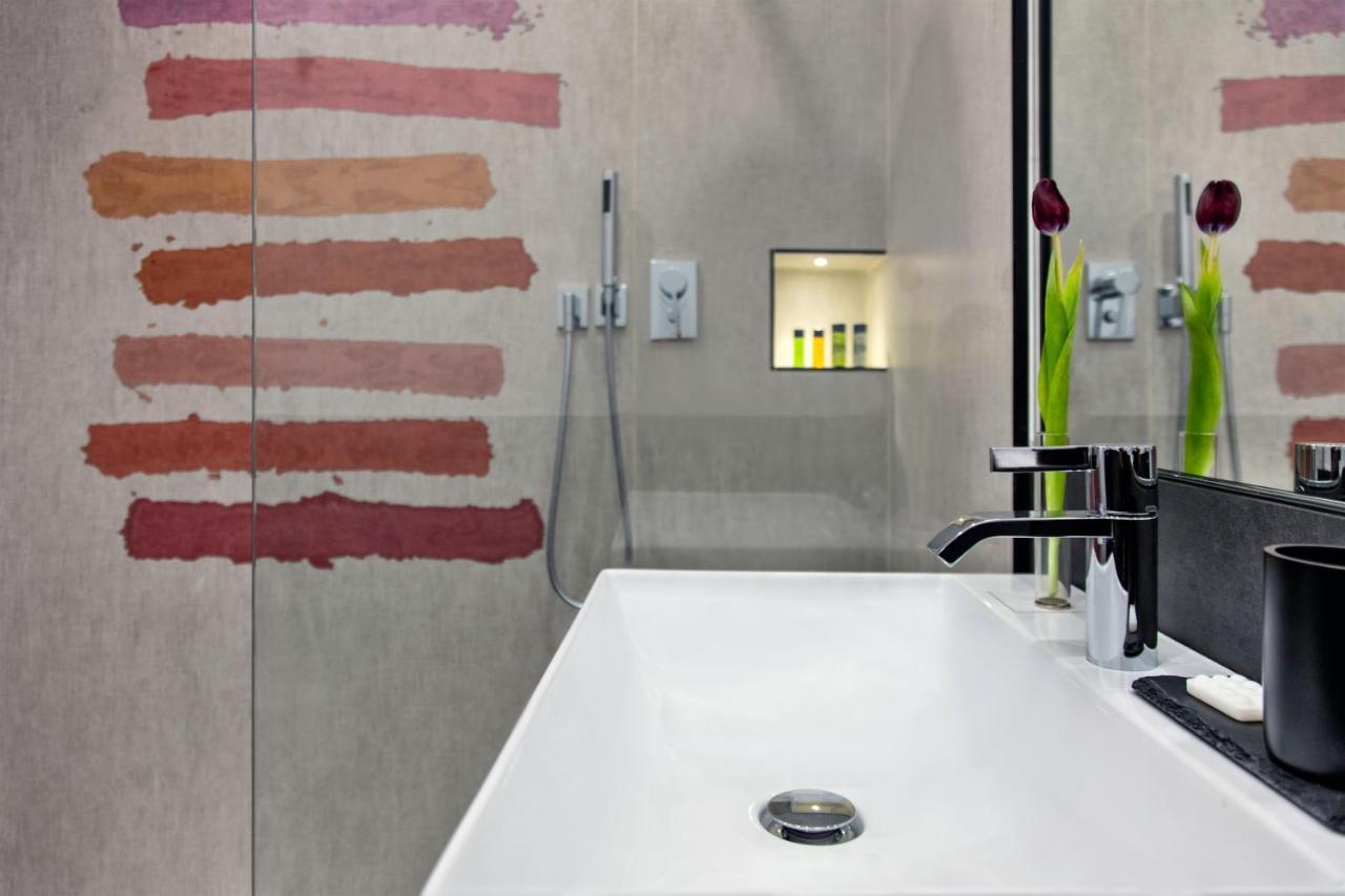 Le Stanze Del Barone Bed & Breakfast Napoli Bagian luar foto