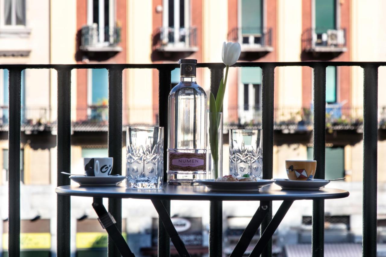 Le Stanze Del Barone Bed & Breakfast Napoli Bagian luar foto